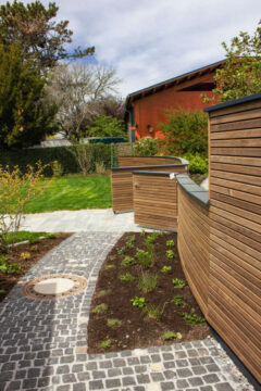 Sichtschutz und Windschutz aus Thermoholz